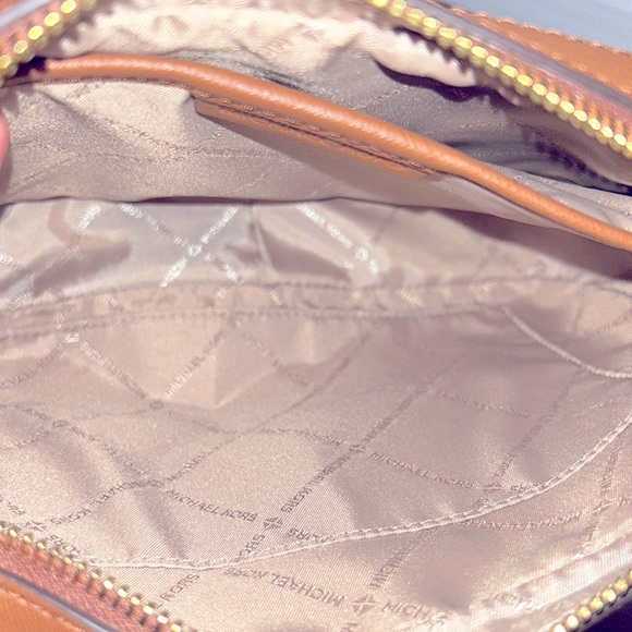 Michael Kors Jet Set Large Crossbody NEW💎 - Picture 7 of 12